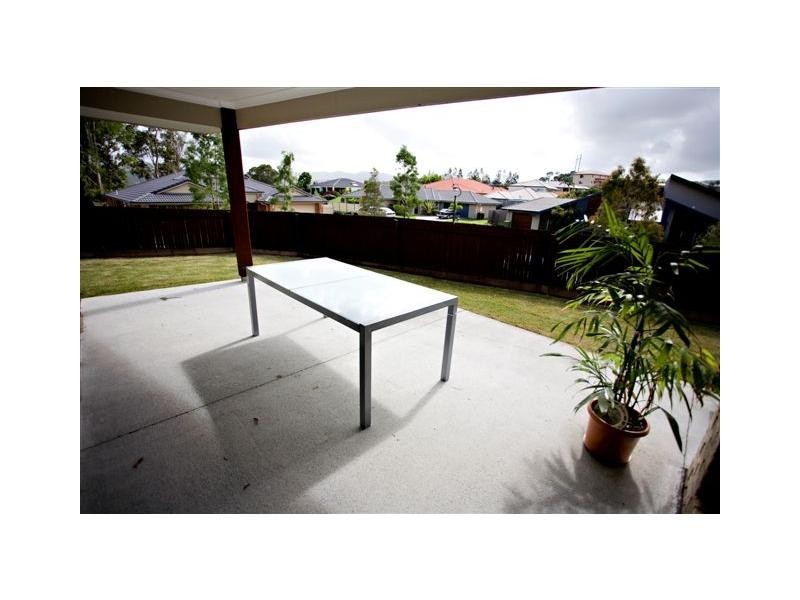 26 Yarwood Crescent, Ormeau QLD 4208