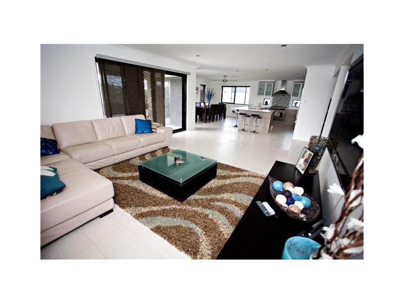 26 Yarwood Crescent, Ormeau QLD 4208
