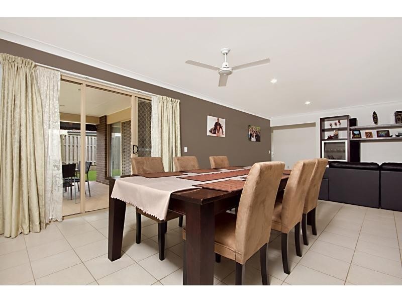 11 WEIR Close, Berrinba QLD 4117
