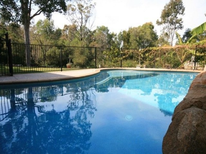 13 Albert Valley Drive, Bahrs Scrub QLD 4207