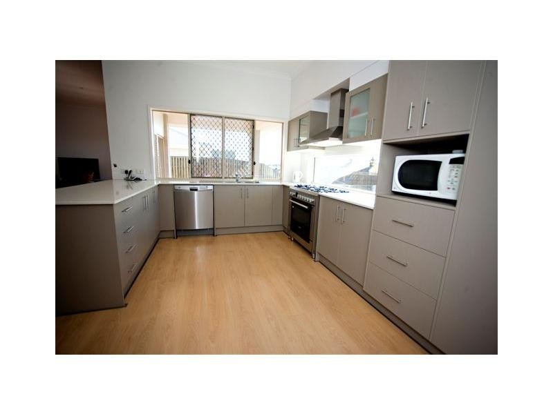 16 Keewong Street, Ormeau QLD 4208