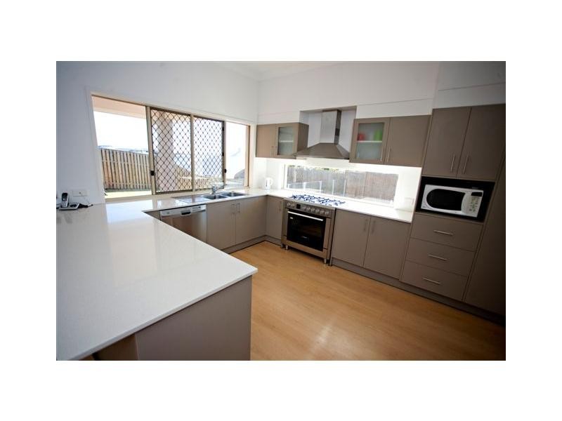 16 Keewong Street, Ormeau QLD 4208