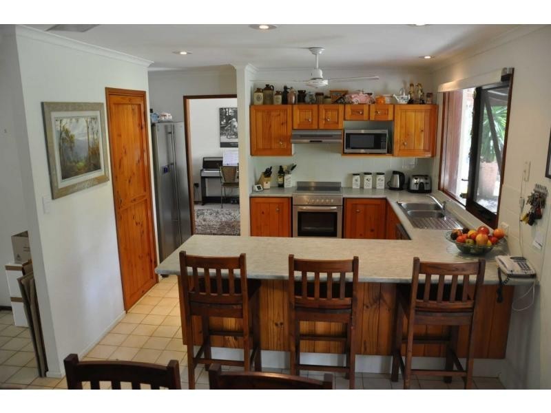 16 Edwards Place, Ormeau QLD 4208