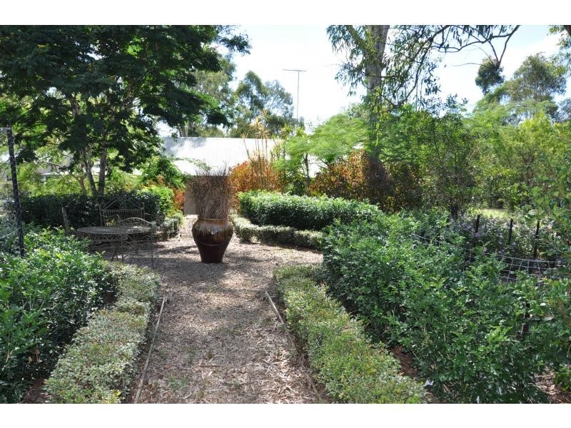 16 Edwards Place, Ormeau QLD 4208