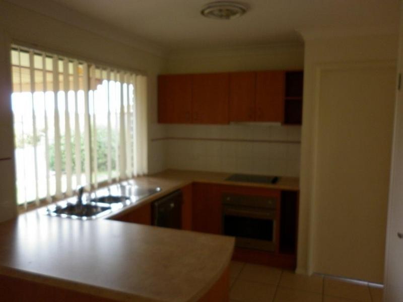 25 Paris Parade, Ormeau QLD 4208