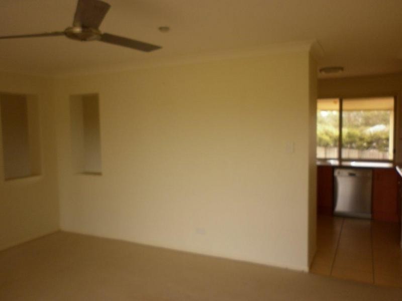 25 Paris Parade, Ormeau QLD 4208