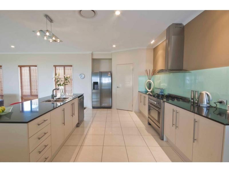 21 Rosabrook Crescent, Ormeau QLD 4208