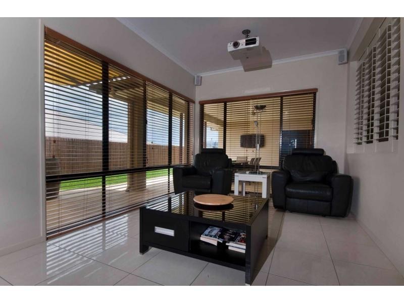 21 Rosabrook Crescent, Ormeau QLD 4208