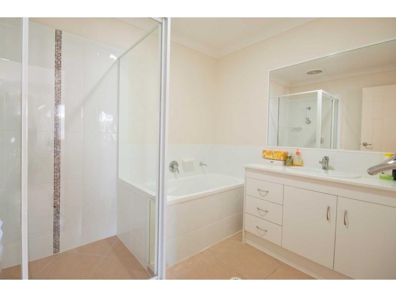 2/21 Benson Street, Ormeau QLD 4208