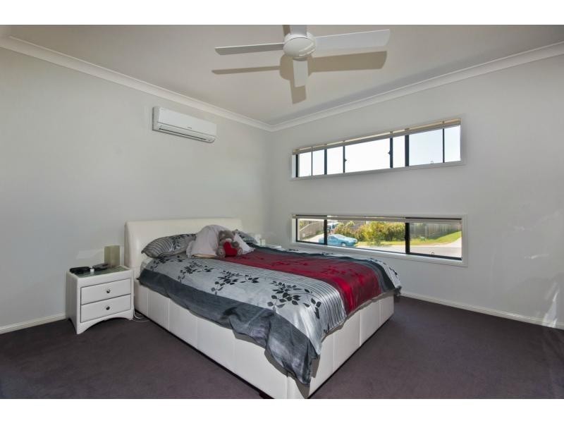 16 Rosabrook Crescent, Ormeau QLD 4208