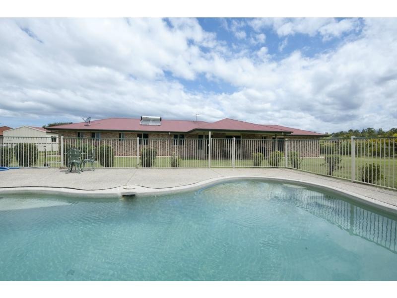 14 Kismet Court, Yatala QLD 4207