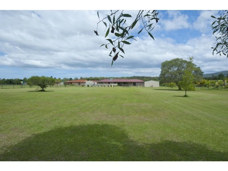 14 Kismet Court, Yatala QLD 4207