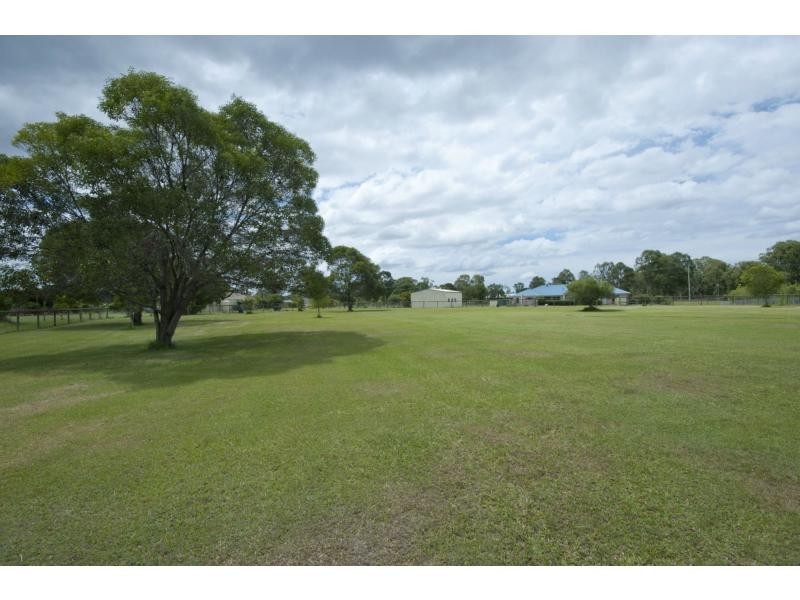 14 Kismet Court, Yatala QLD 4207