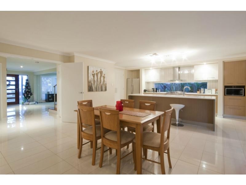 4 Auburn Court, Ormeau QLD 4208