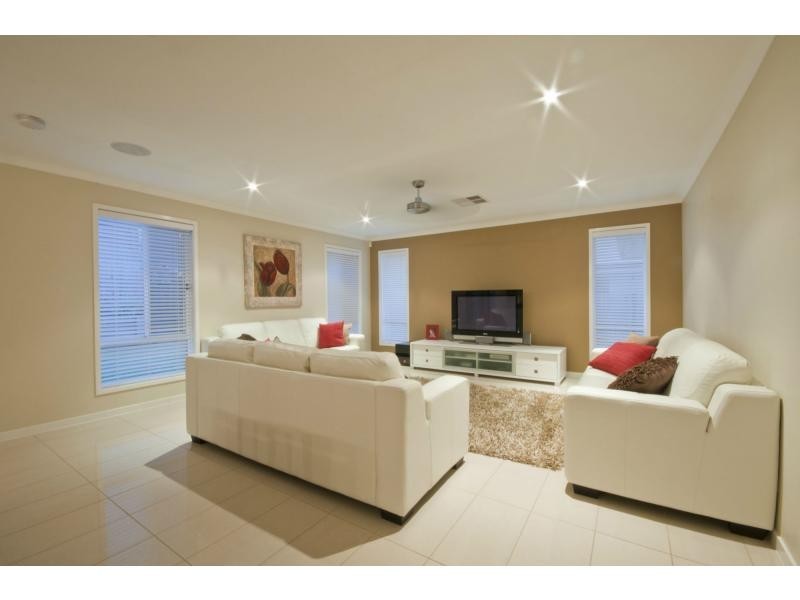 4 Auburn Court, Ormeau QLD 4208
