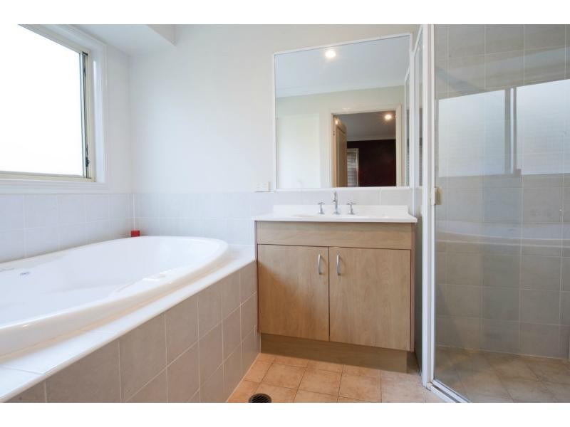9 Limewood Crescent, Ormeau QLD 4208
