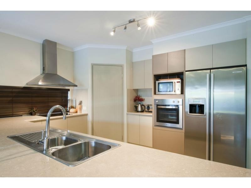 16 Olivevale Street, Ormeau QLD 4208