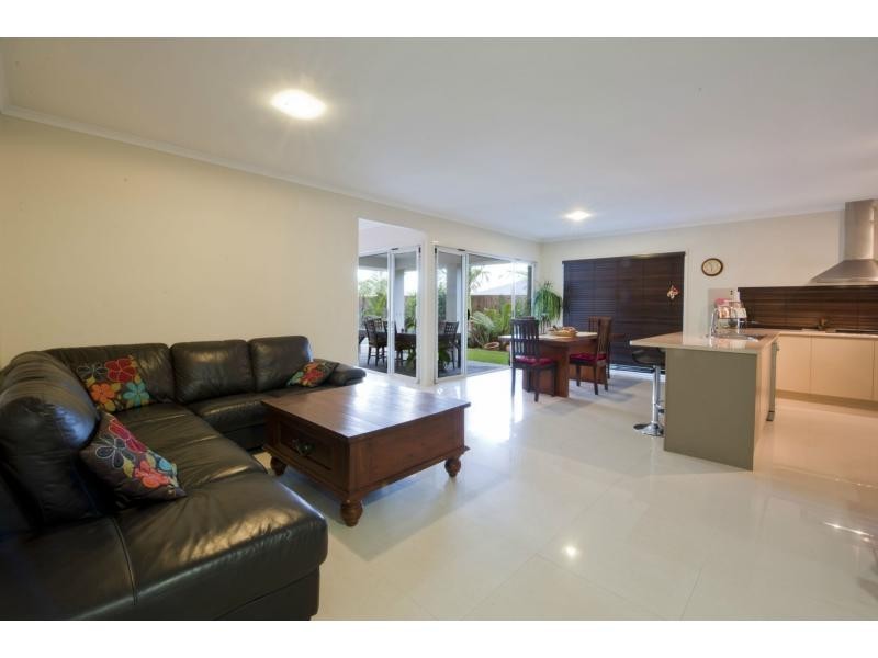 16 Olivevale Street, Ormeau QLD 4208