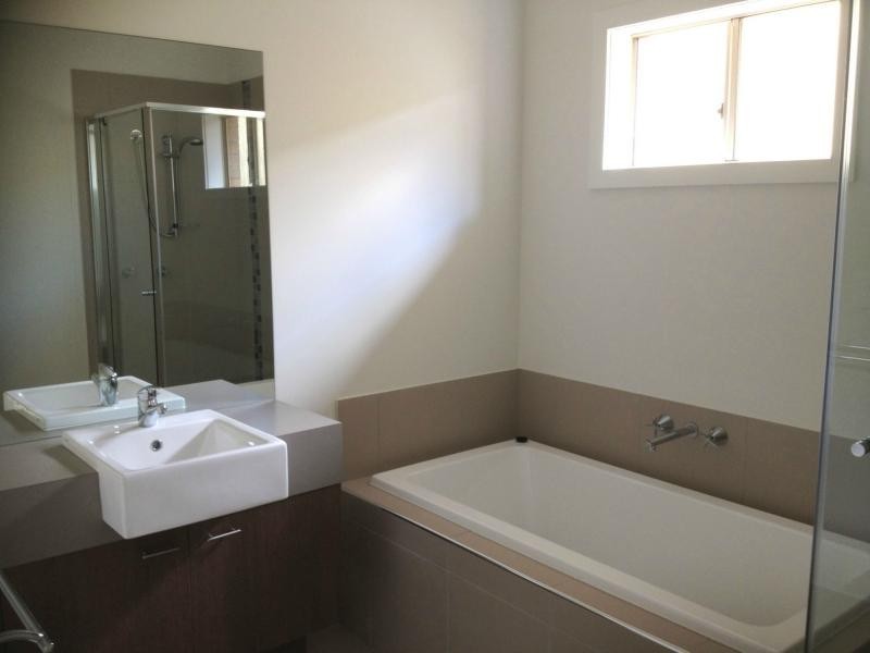 25 Ellenborough Avenue, Ormeau QLD 4208