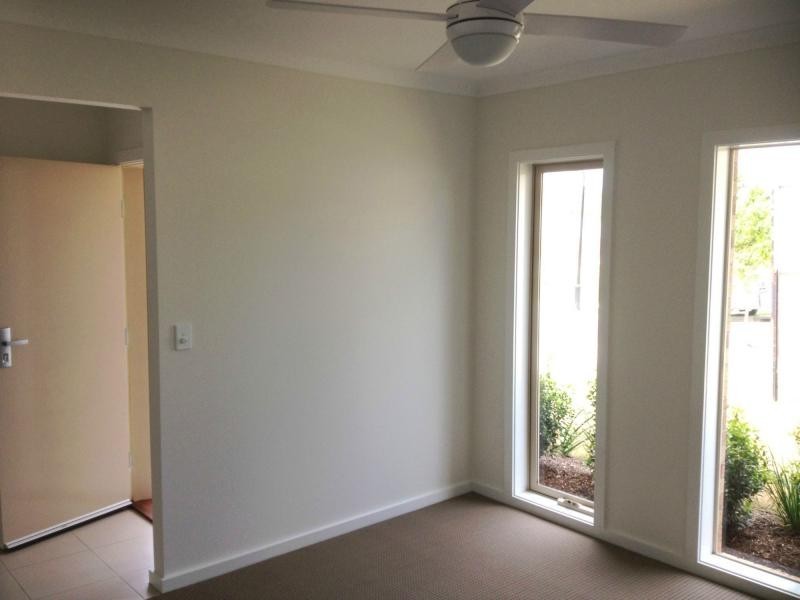 25 Ellenborough Avenue, Ormeau QLD 4208