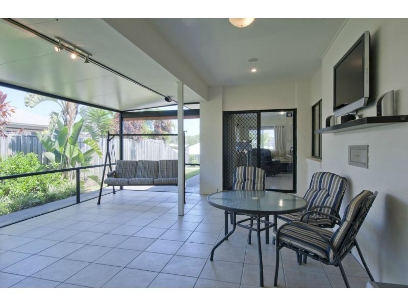 18 Emmaville Crescent, Ormeau QLD 4208