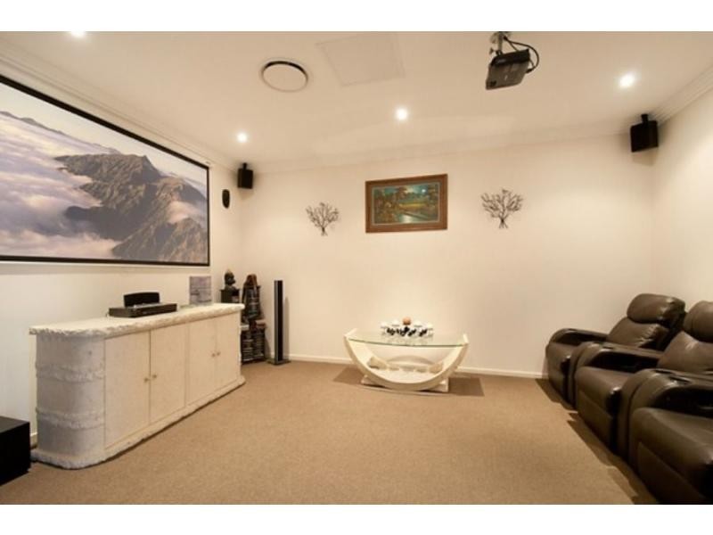 24 Strathburn Crescent, Ormeau QLD 4208