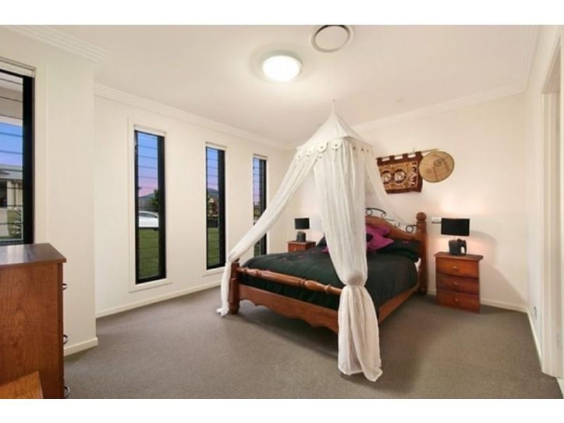 24 Strathburn Crescent, Ormeau QLD 4208