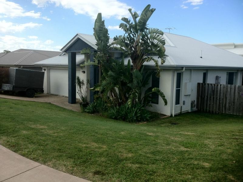 52 Lauradale Crescent, Ormeau QLD 4208