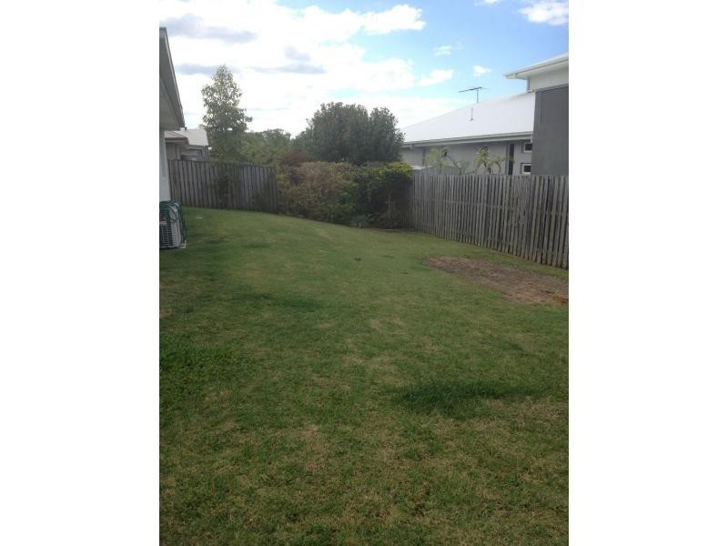 52 Lauradale Crescent, Ormeau QLD 4208