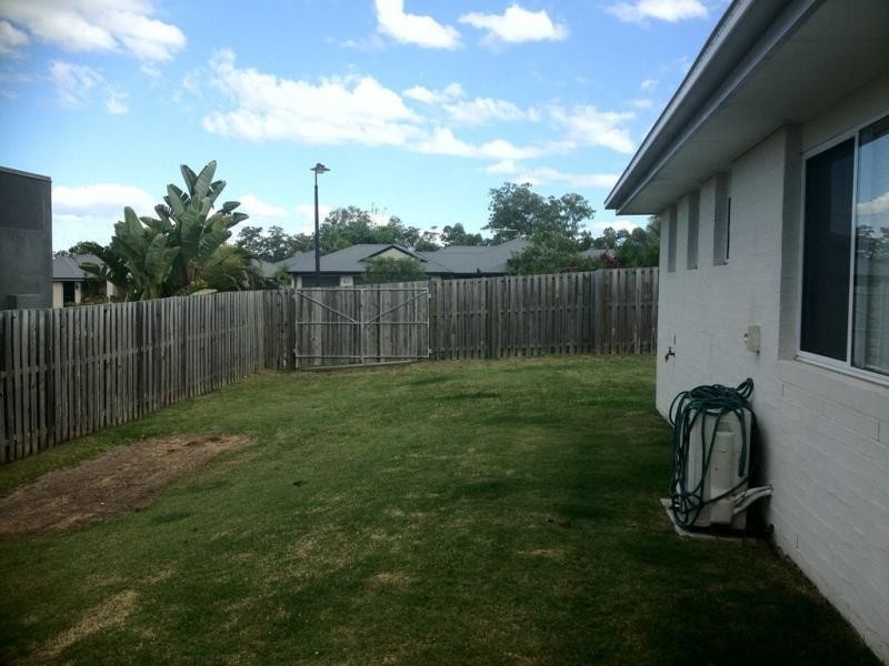 52 Lauradale Crescent, Ormeau QLD 4208
