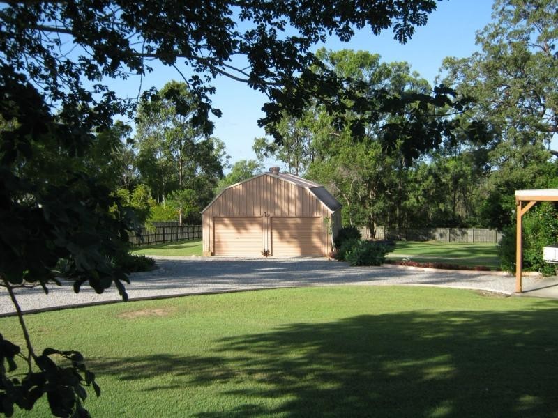 8 Phipps Place, Ormeau QLD 4208