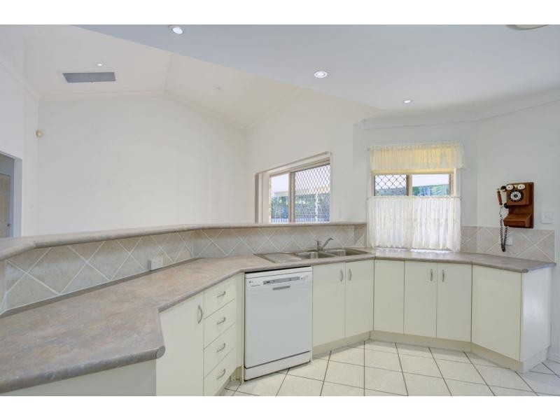 4 Sorrel Place, Ormeau QLD 4208