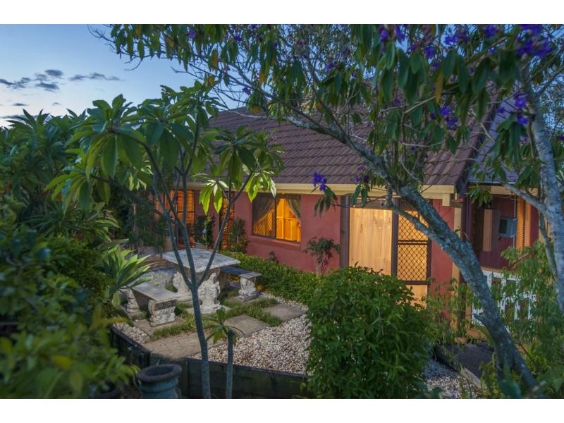 25 Lytham Court, Highland Park QLD 4211