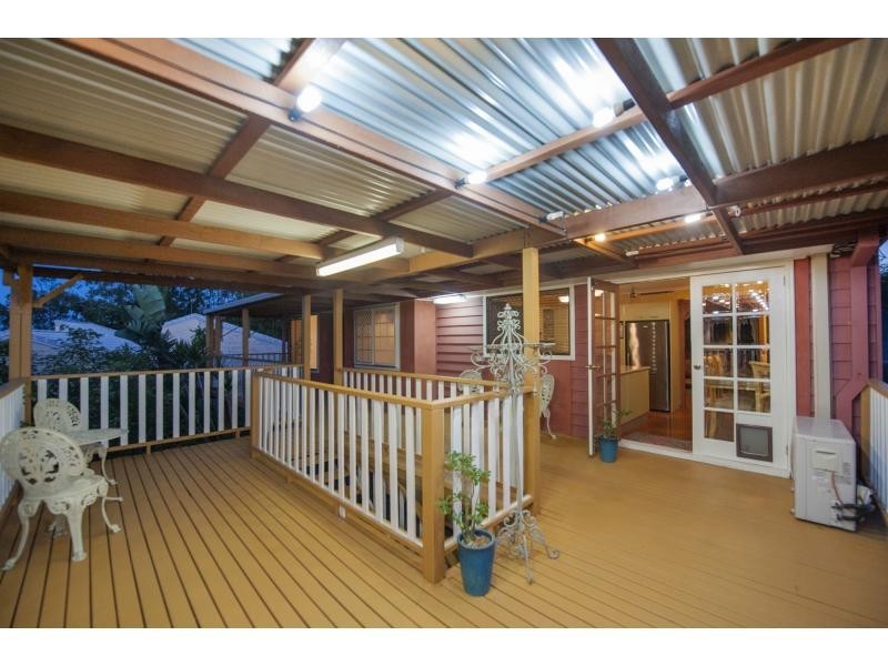 25 Lytham Court, Highland Park QLD 4211