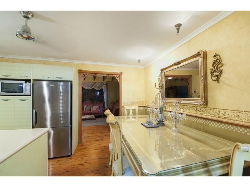 25 Lytham Court, Highland Park QLD 4211