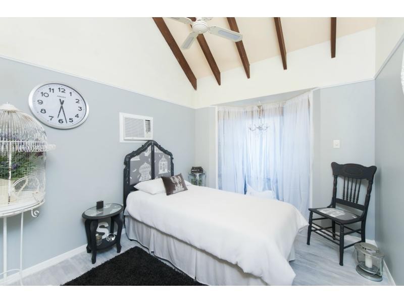 25 Lytham Court, Highland Park QLD 4211