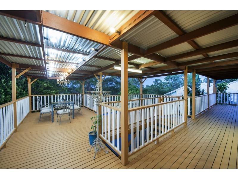 25 Lytham Court, Highland Park QLD 4211