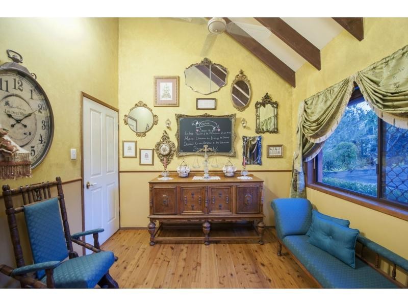 25 Lytham Court, Highland Park QLD 4211