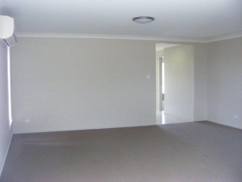 5 McLachlan Circuit, Pimpama QLD 4209