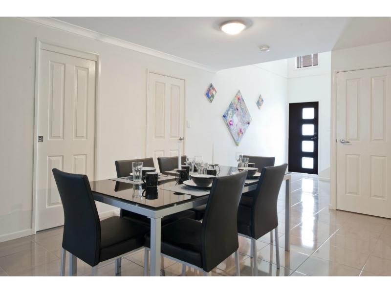 1/13 Success Crescent, Ormeau QLD 4208