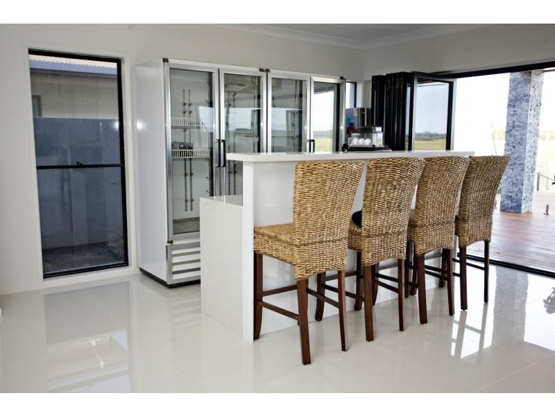 33 Windward Place, Calypso Bay, Jacobs Well QLD 4208