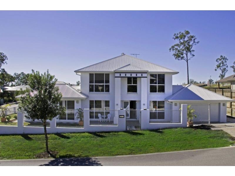 2 Cedarton Crescent, Ormeau QLD 4208