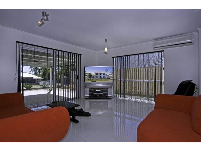 2 Cedarton Crescent, Ormeau QLD 4208