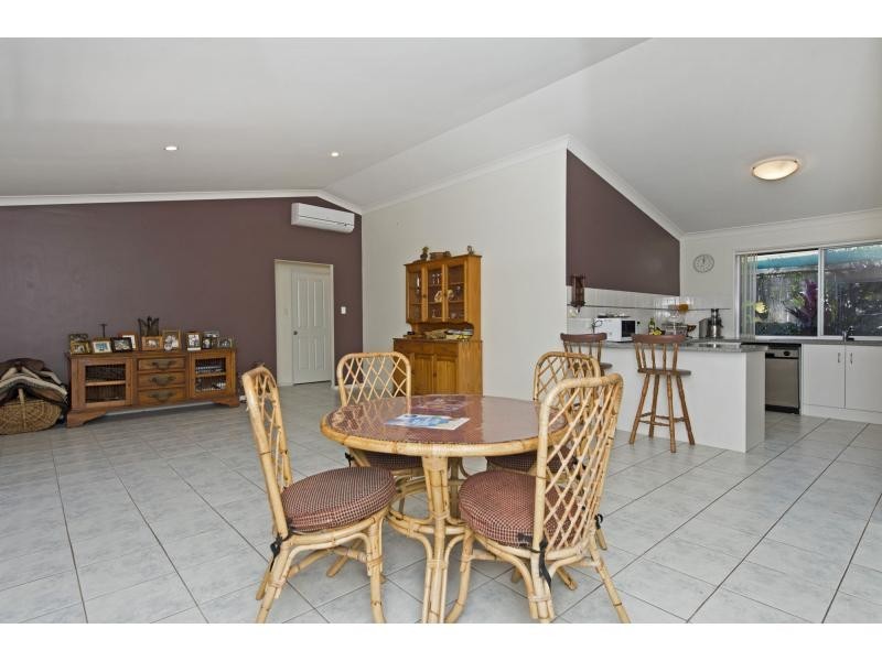 16 Dahlia Crescent, Ormeau QLD 4208