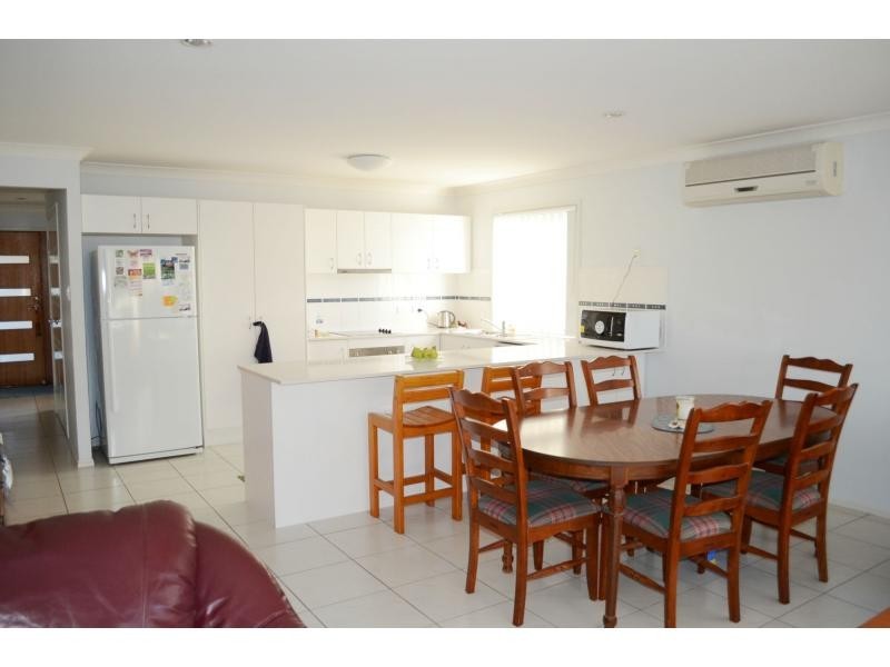 16 Paris Parade, Ormeau QLD 4208