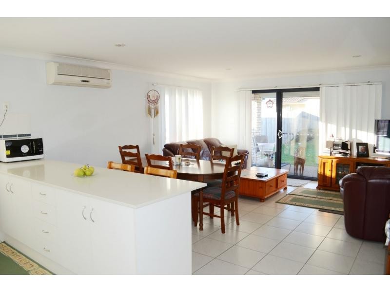 16 Paris Parade, Ormeau QLD 4208