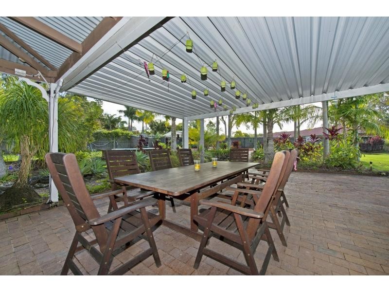 2 Hennie Crescent, Ormeau QLD 4208