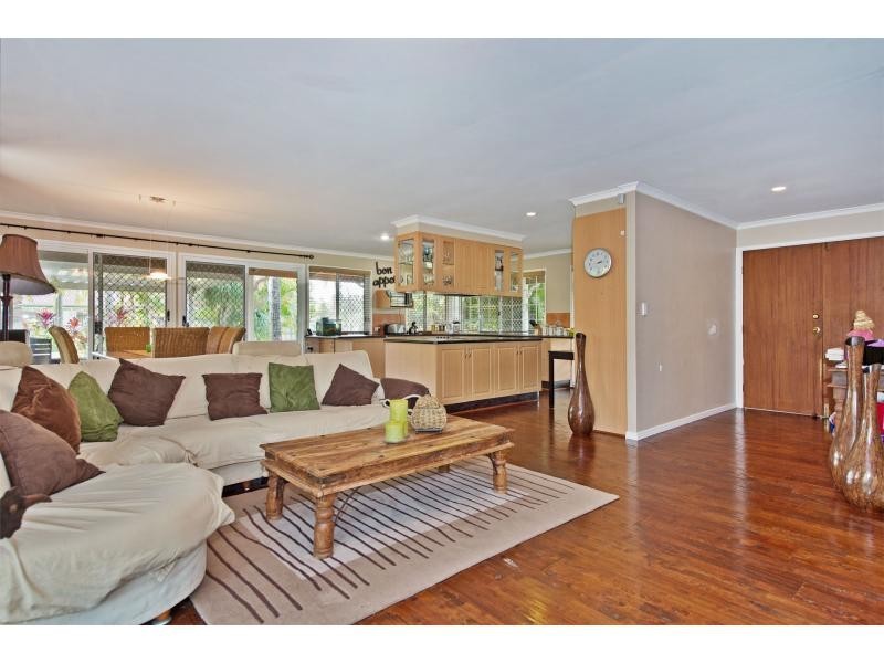 2 Hennie Crescent, Ormeau QLD 4208