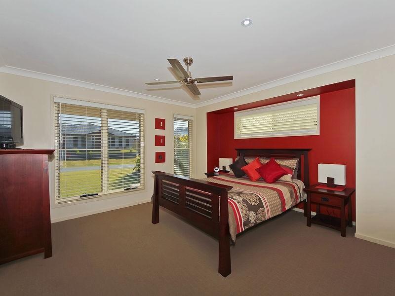 45 Daylesford Circuit, Ormeau QLD 4208