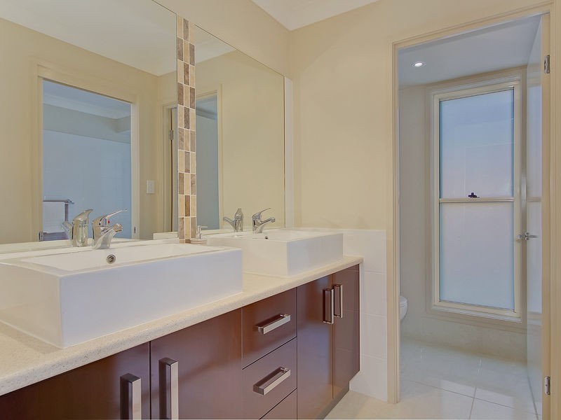 45 Daylesford Circuit, Ormeau QLD 4208